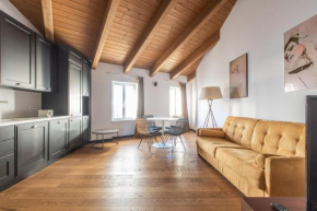 LB Vacation Rentals I Penthouse 1BR - Cannes Center - Marche Forville - 5 min Palais, Croisette & Plages